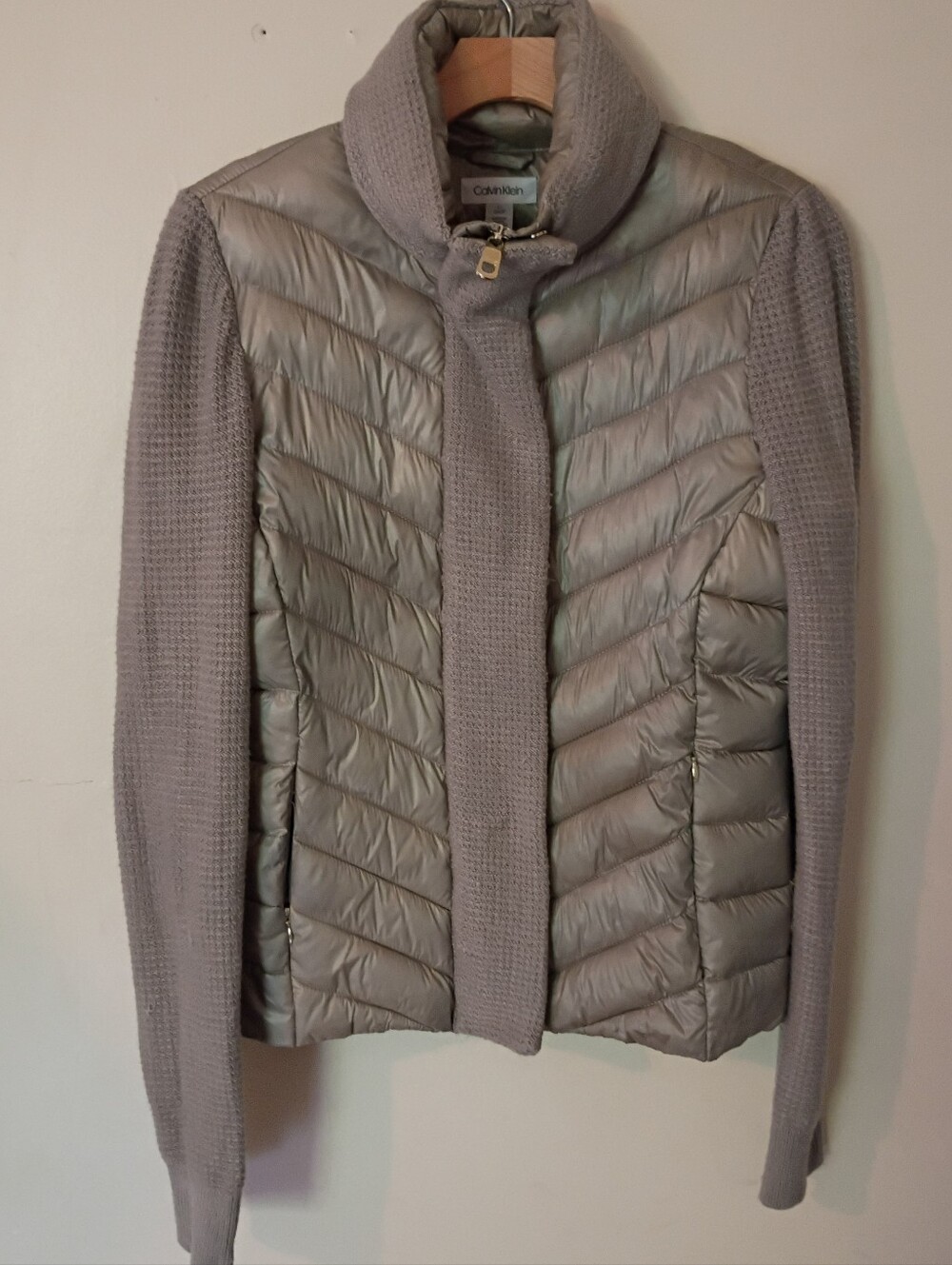 Calvin Klein Women's Light Gray Quilted Knit-Sleeve Jacket